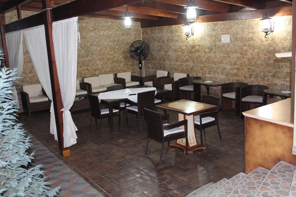 Pensiunea Normandia Тимишоара Экстерьер фото